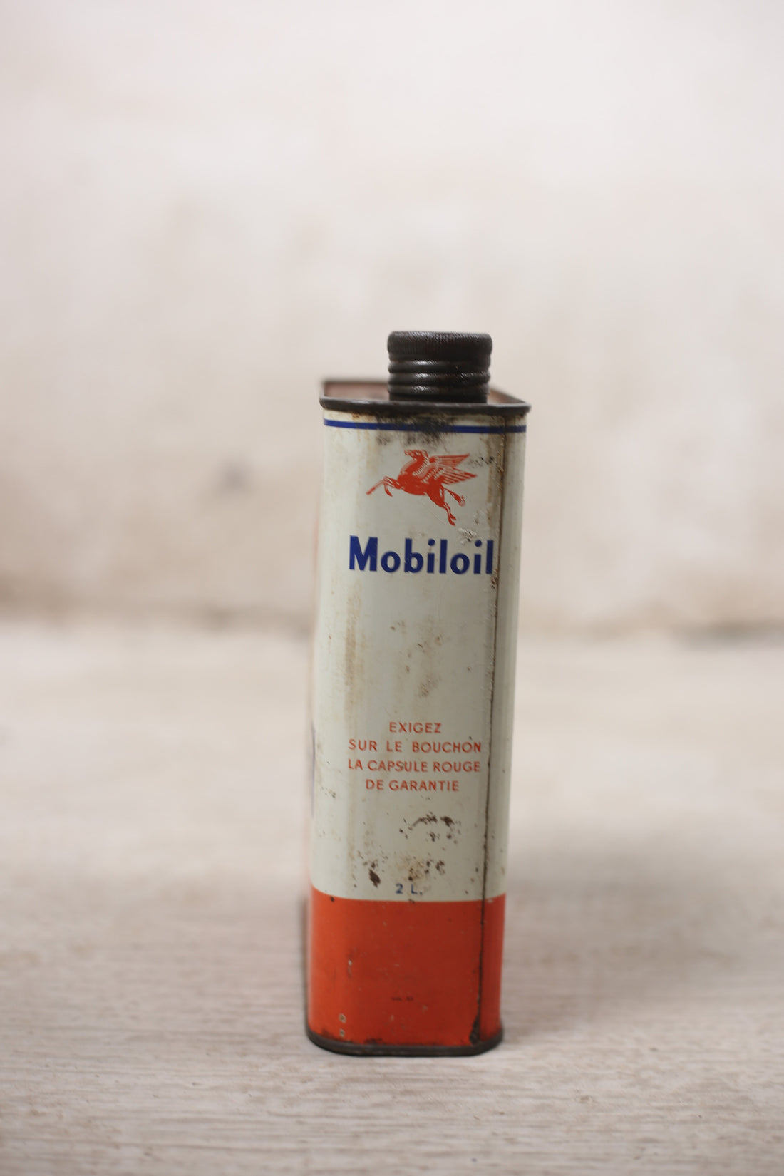Mobiloil tin industrial decor