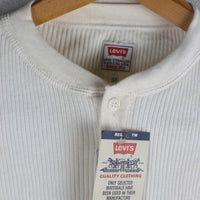 HENLEY LEVIS   - M -