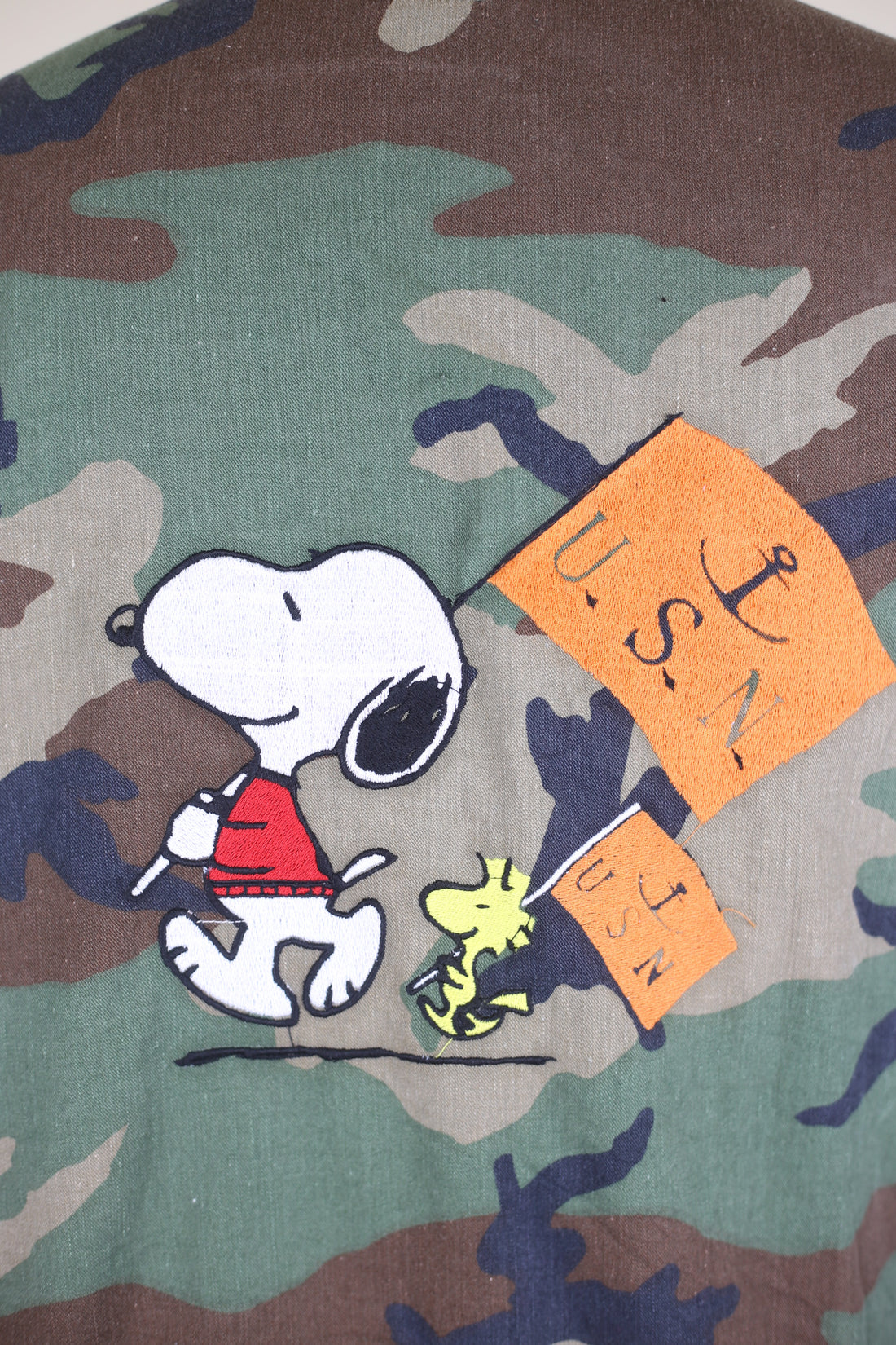 US ARMY Bdu Camouflage Jacket with Snoopy Embroidery - XL -