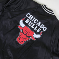 VINTAGE NYLON JACKET MADE IN USA CHICAGO BULLS  - XL -