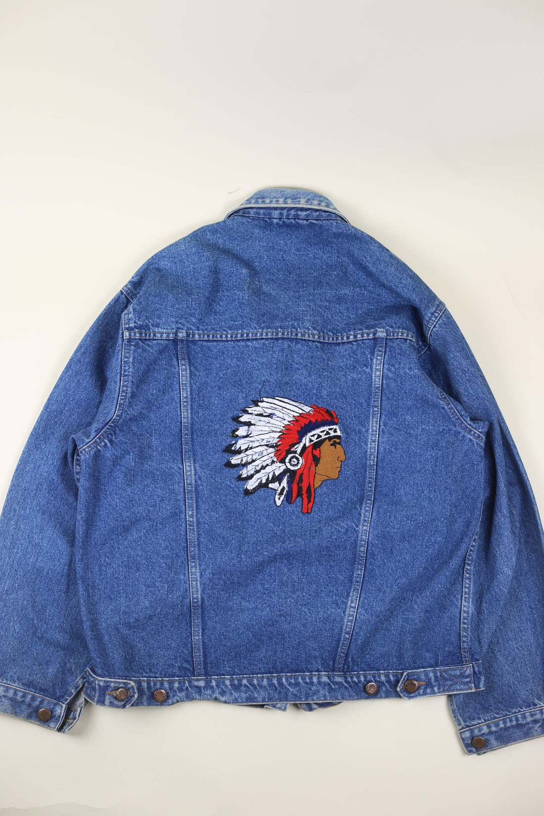 GIACCA DI JEANS vintage con ricamo Apache - M -