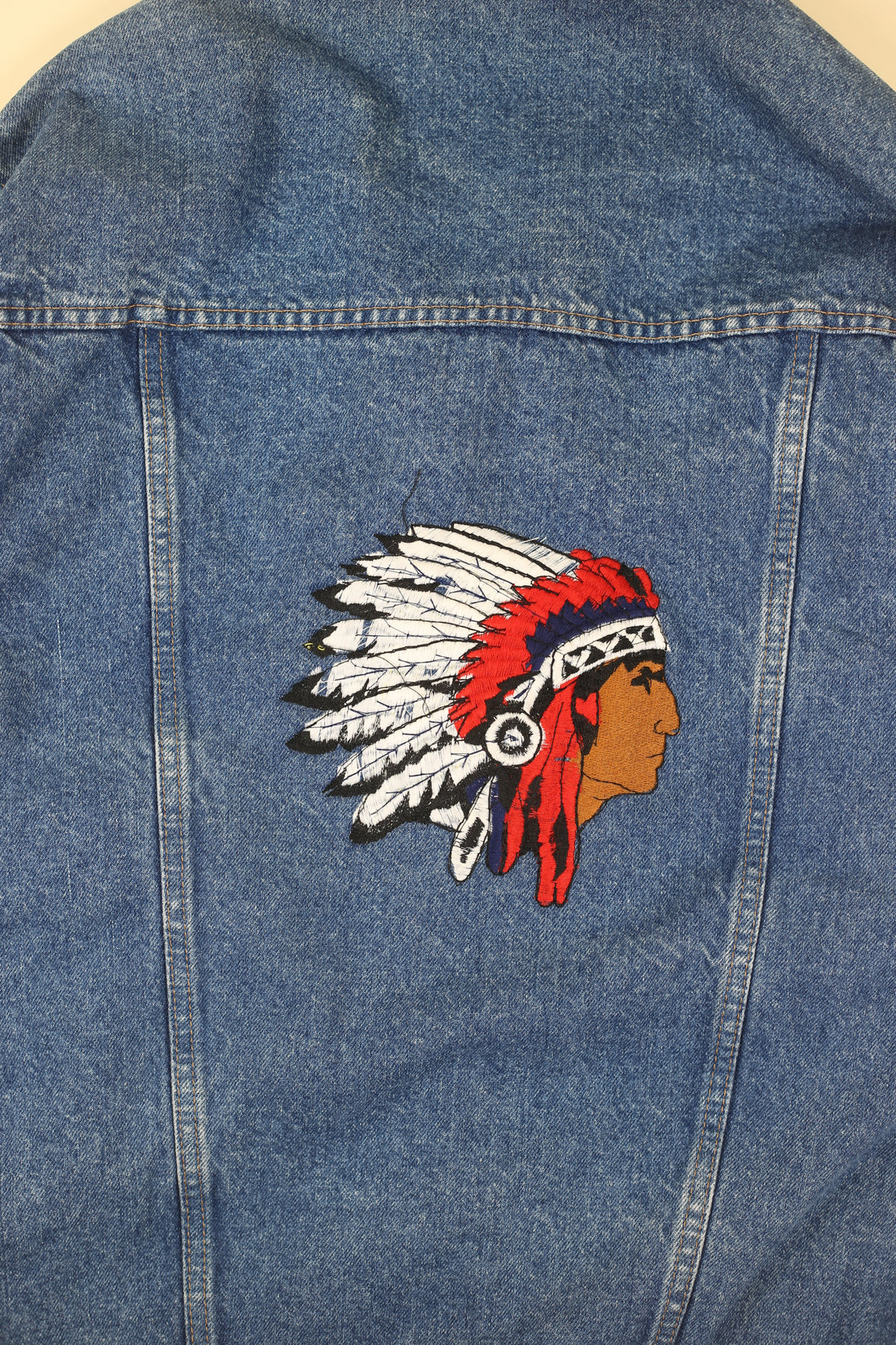 GIACCA DI JEANS vintage con ricamo Apache - M -