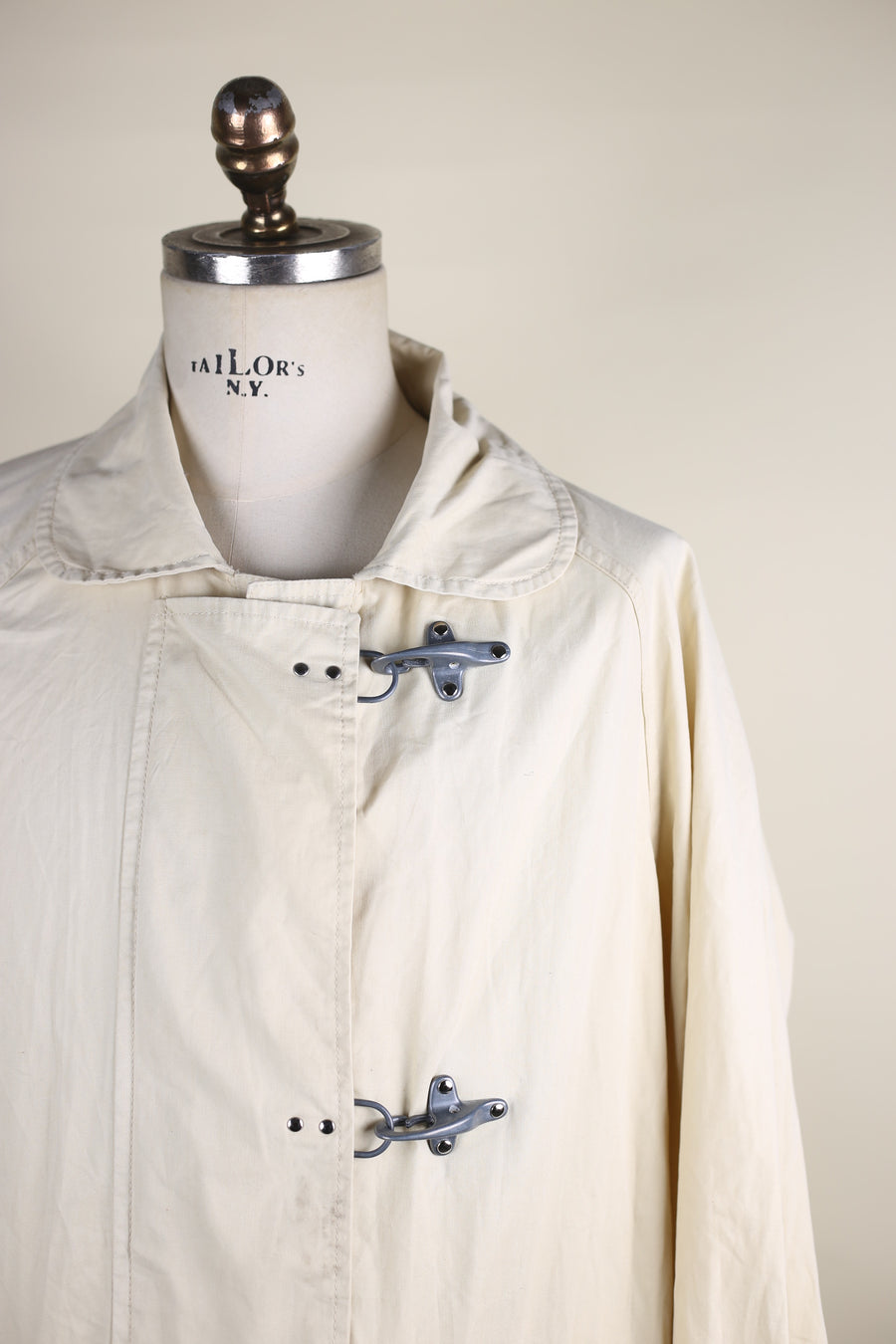 LIGHT JACKET WITH HOOKS - M - 