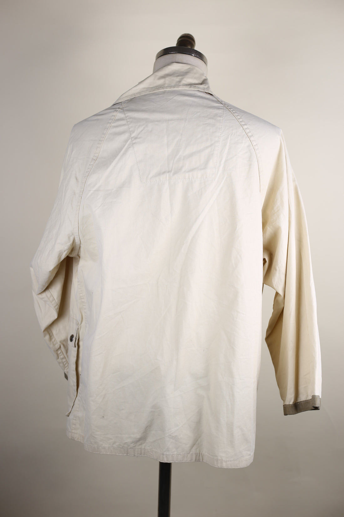 LIGHT JACKET WITH HOOKS - M - 