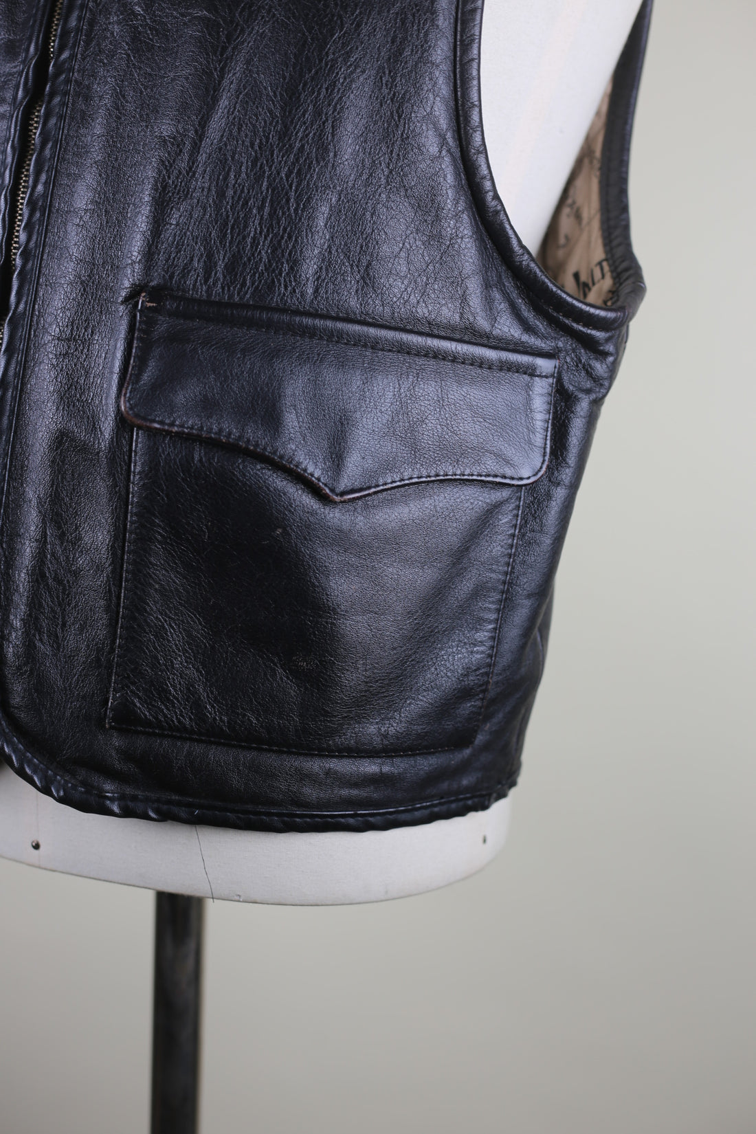 Leather Vest - M -