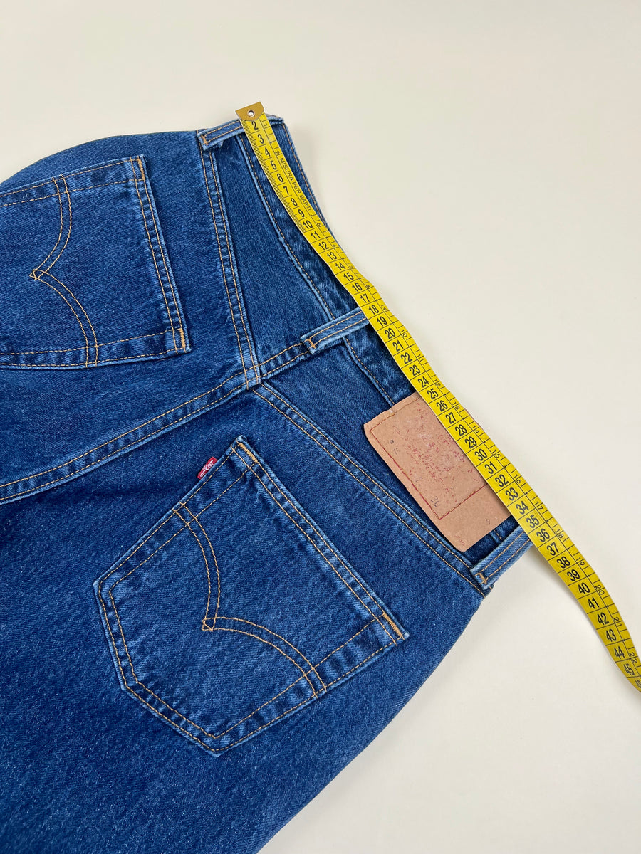 Levis 501 FOR WOMEN MADE IN USA - W29 - 40-42 it -