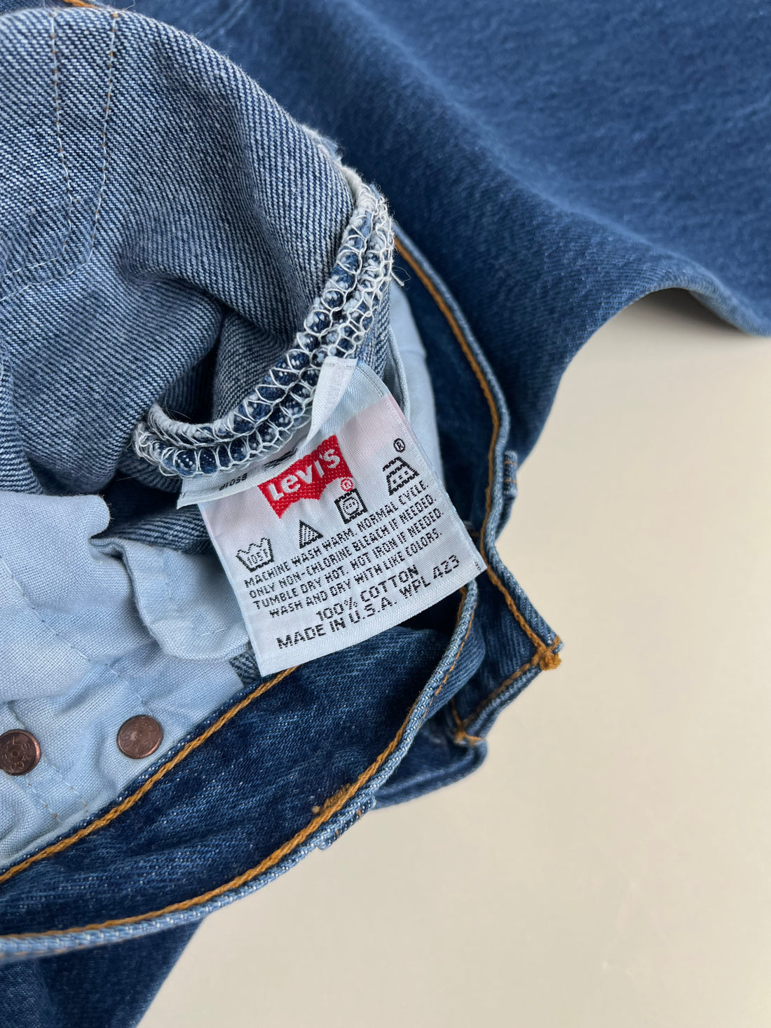 Levis 501 FOR WOMEN MADE IN USA - W29 - 40-42 it -